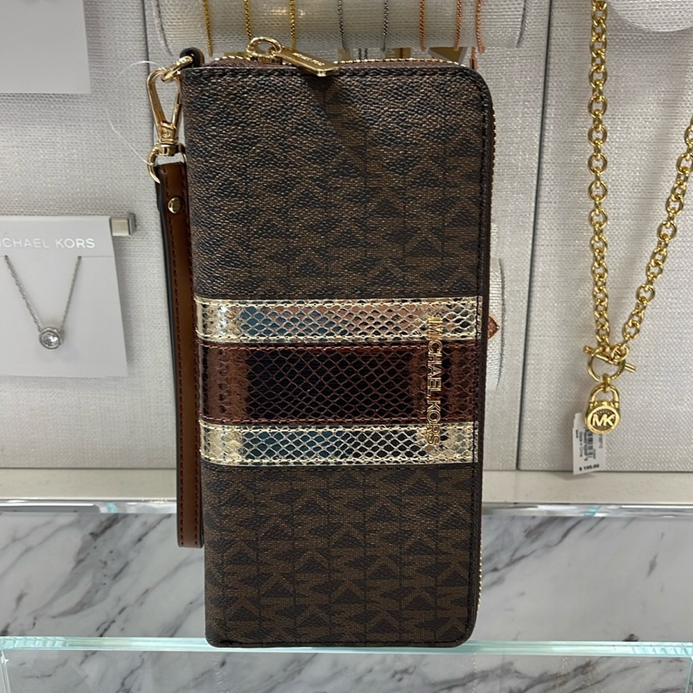 Michael Kors Jet Set Travel Large Signature Logo and Metallic Continental Wallet